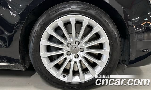 Audi A8 из Кореи Encar