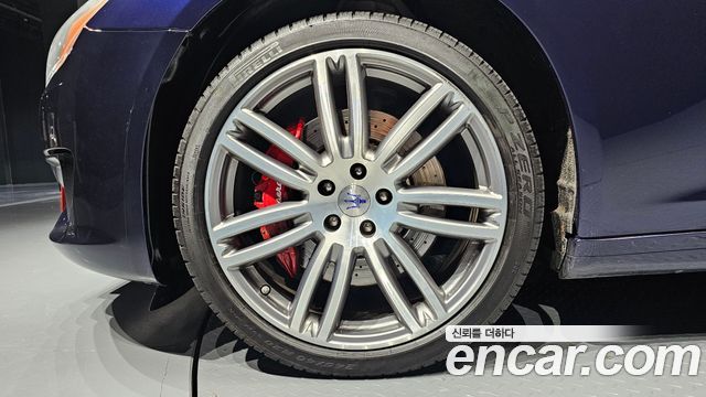 Maserati Quattroporte из Кореи Encar