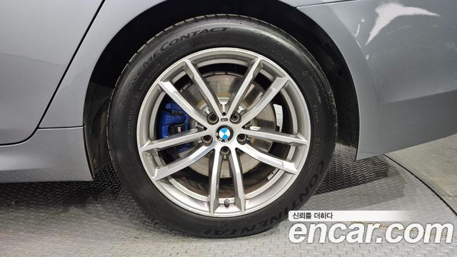 BMW 5-Series 530i xDrive M Sport Package Plus — пробег 163 565 км — фото 5 из 5