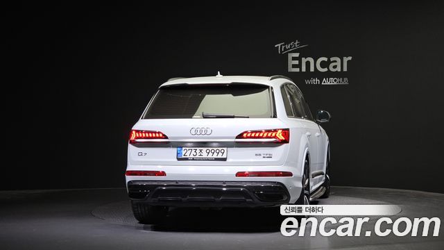 Audi Q7 55 TFSI Quattro Premium — пробег 74 633 км