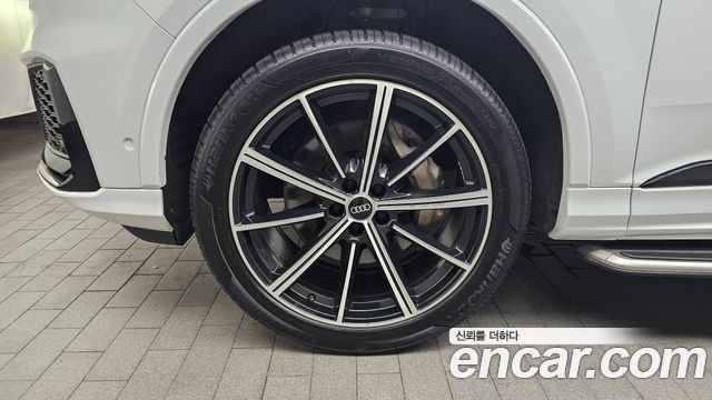 Audi Q7 55 TFSI Quattro Premium — пробег 74 633 км