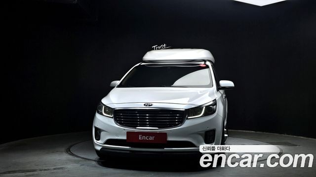 Kia Carnival 11-seater Hi-Limousine Prestige — пробег 97 412 км