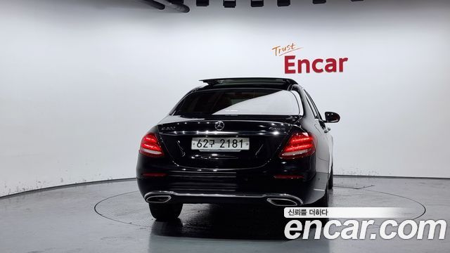 Mercedes-Benz E-Class E300 4MATIC Exclusive — пробег 90 857 км