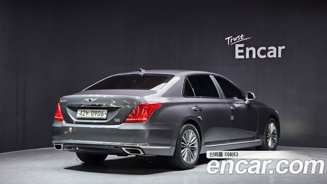 Genesis EQ900 3.3 T-GDI AWD Luxury — пробег 83 424 км