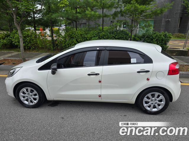 Kia pride 1.4 MPI Hatchback Smart Special — пробег 93 742 км