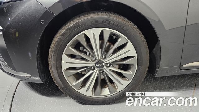 Kia K8 Signature — пробег 11 332 км