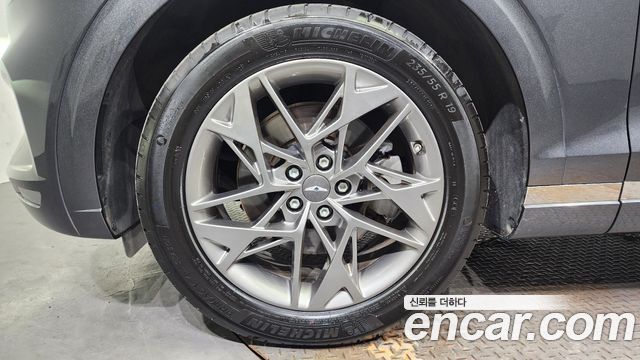 Genesis GV70 из Кореи Encar