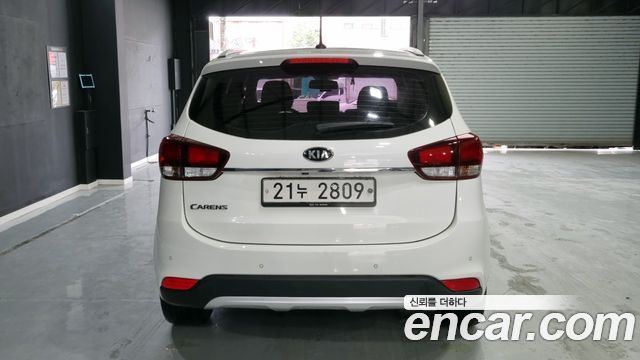 Kia Carens из Кореи Encar