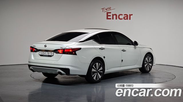 Nissan Altima из Кореи Encar