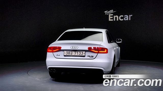 Audi A4 35 TDI Quattro Comfort Edition B8 — пробег 147 101 км