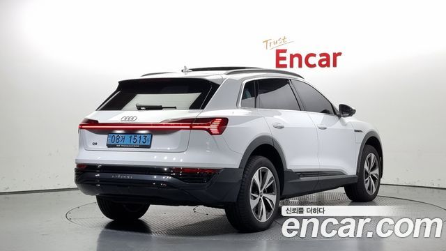 Audi Q8 e-tron из Кореи Encar