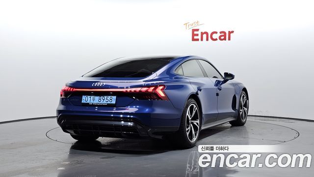 Audi e-tron GT из Кореи Encar