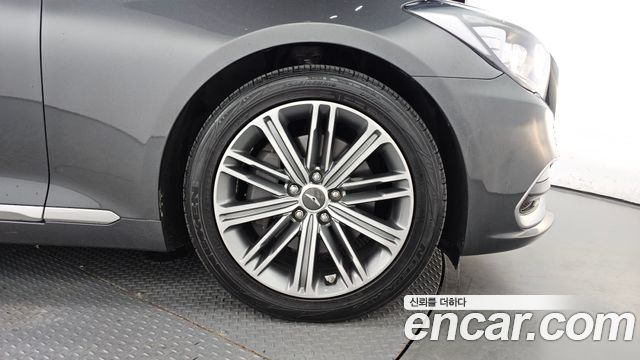 Genesis G80 3.3 GDI AWD Luxury — пробег 97 095 км