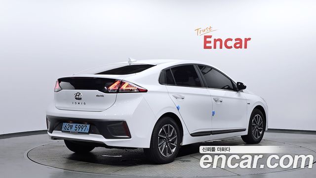 Hyundai Ioniq из Кореи Encar