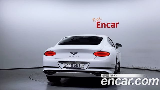 Bentley Continental 4.0 GTS — пробег 13 166 км — фото 4 из 5