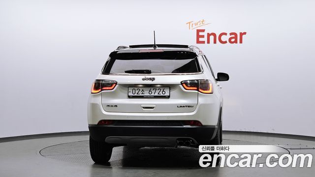 Jeep Compass из Кореи Encar