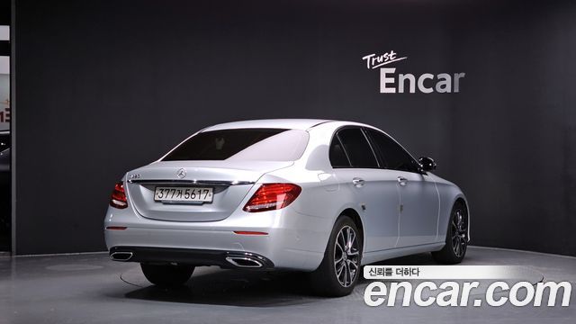 Mercedes-Benz E-Class из Кореи Encar