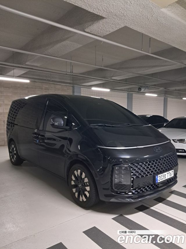 Hyundai Staria L3.5 Lounge 9-Seater Inspiration — пробег 103 000 км