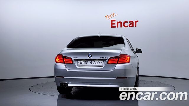 BMW 5-Series 528i xDrive — пробег 105 745 км