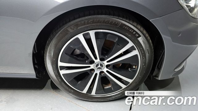 Mercedes-Benz E-Class E250 Avantgarde — пробег 47 795 км