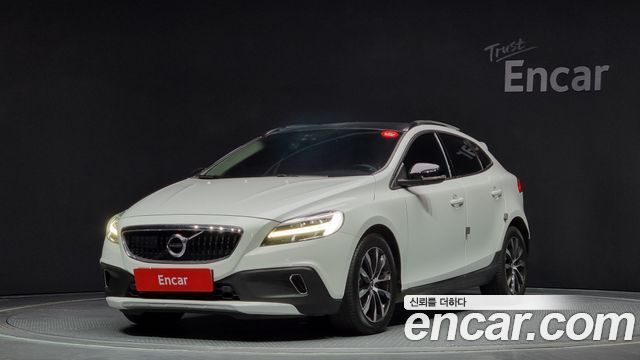 Volvo V40 из Кореи Encar