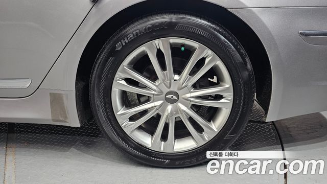 Hyundai Genesis из Кореи Encar