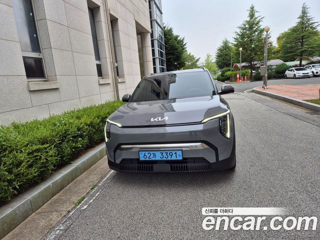 Kia EV3 из Кореи Encar