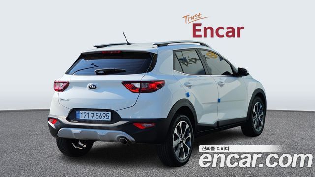 Kia Stonic из Кореи Encar