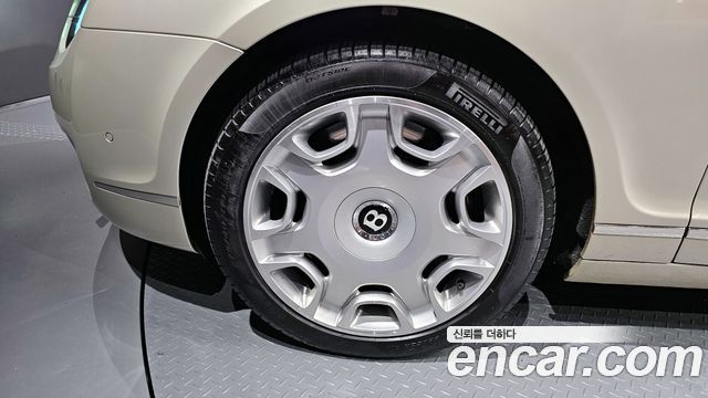 Bentley Flying Spur из Кореи Encar