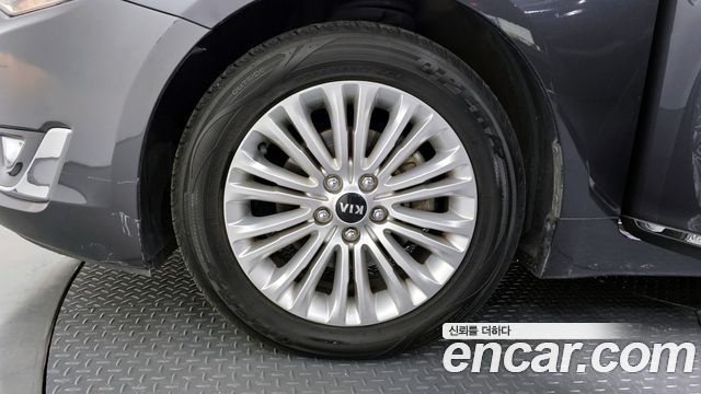 Kia K7 из Кореи Encar