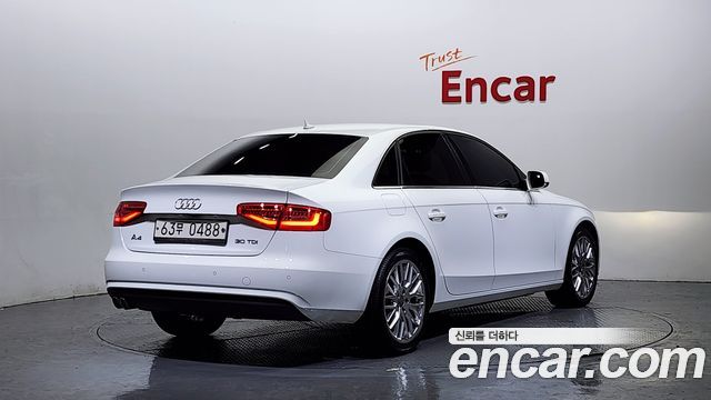 Audi A4 30 TDI Dynamic B8 — пробег 100 281 км