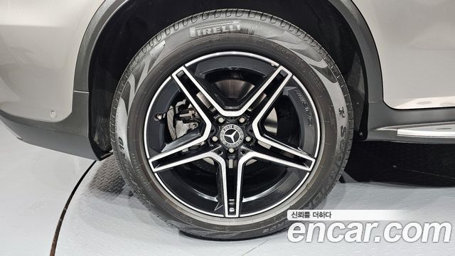 Mercedes-Benz GLC-Class GLC300 4MATIC — пробег 66 826 км