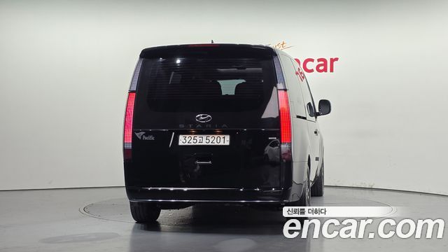 Hyundai Staria 4WD Lounge 7-Seater Inspiration — пробег 40 973 км
