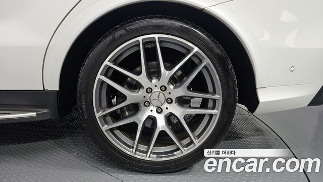 Mercedes-Benz GLE-Class AMG GLE63 4MATIC — пробег 103 876 км