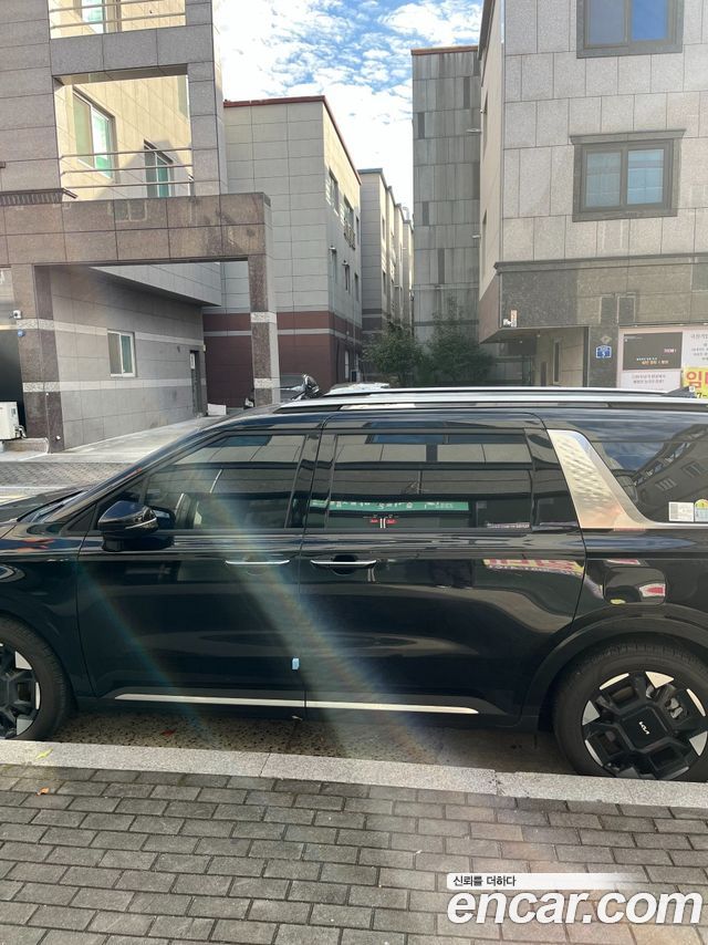 Kia Carnival HEV 9seater Nobless — пробег 8 000 км