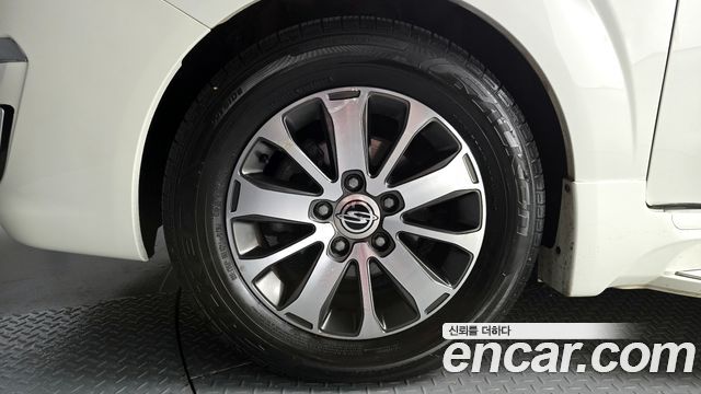 Ssangyong KORANDO 4WD RX 11-seater — пробег 121 034 км