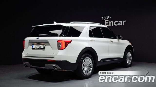 Ford Explorer 2.3 LimIted 4WD — пробег 17 164 км