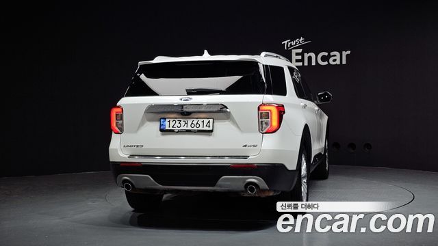 Ford Explorer 2.3 LimIted 4WD — пробег 17 164 км