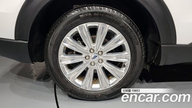 Ford Explorer 2.3 LimIted 4WD — пробег 17 164 км