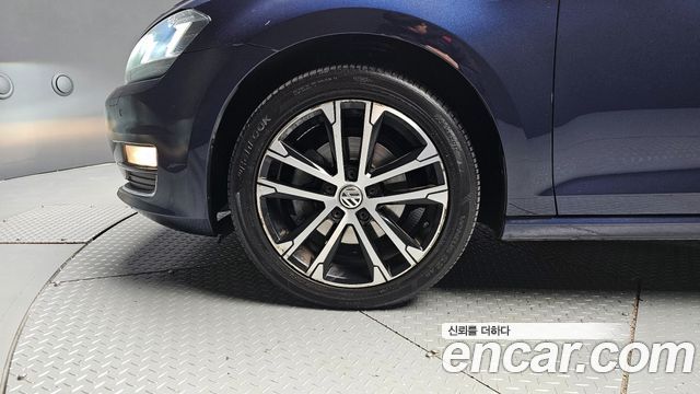 Volkswagen Golf 2.0 TDI Premium — пробег 120 567 км