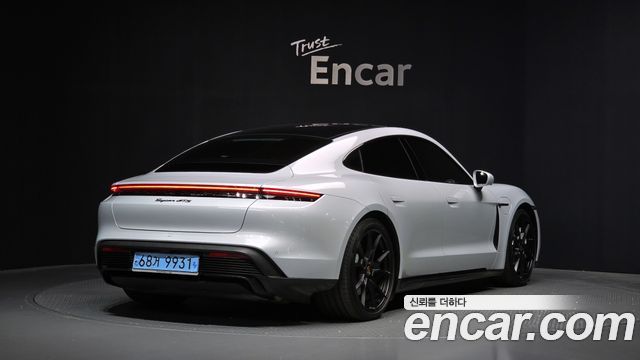 Porsche Taycan из Кореи Encar