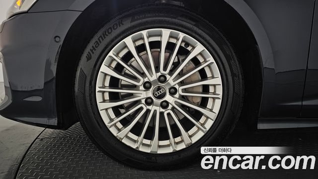 Audi A6 45 TFSI Quattro Premium — пробег 54 945 км