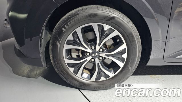 Kia Carnival 9-Seater Prestige — пробег 98 789 км — фото 5 из 5