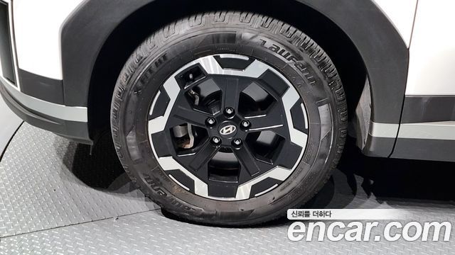 Hyundai Santafe Gasoline 2.5T 4WD Prestige — пробег 36 937 км