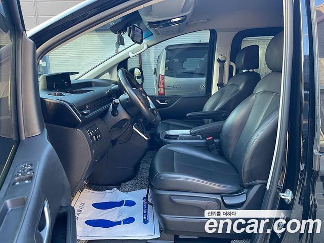 Hyundai Staria Cargo 5-Seater Modern — пробег 155 196 км