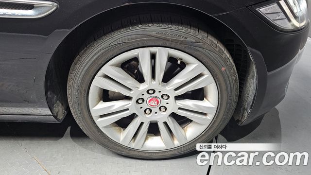Jaguar XF из Кореи Encar