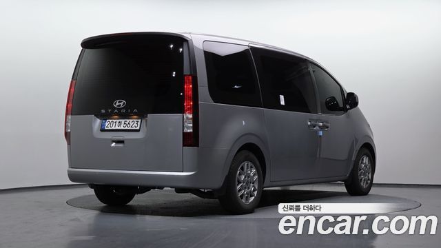 Hyundai Staria из Кореи Encar