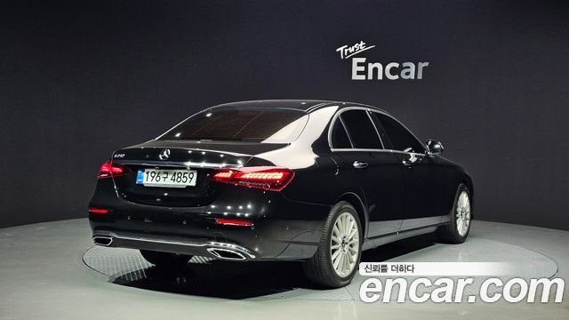 Mercedes-Benz E-Class из Кореи Encar