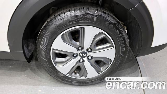 Kia Niro из Кореи Encar