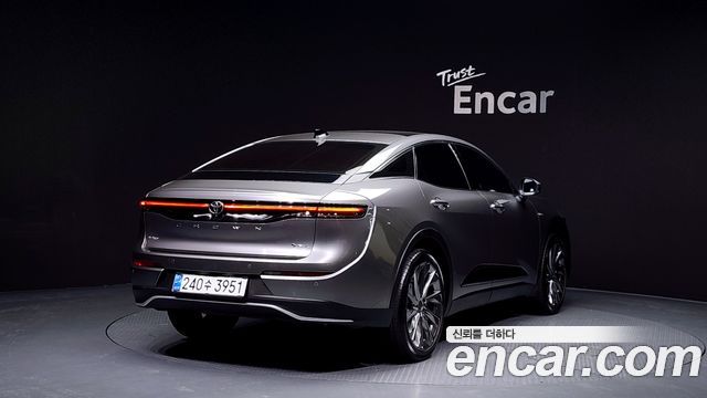 Toyota Crown из Кореи Encar